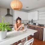 Cozy Private With Patio * Lisboa