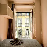 Cozy Private With Patio Lisbona