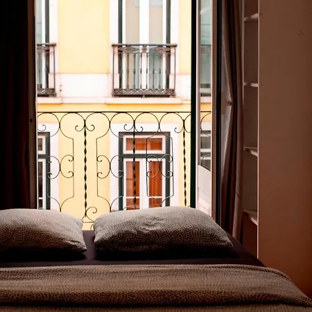 Cozy Private With Patio Apartmán