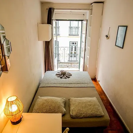 شقة Cozy Private With Patio Lisboa
